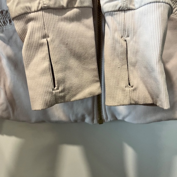 Lululemon light jacket - Picture 3 of 5